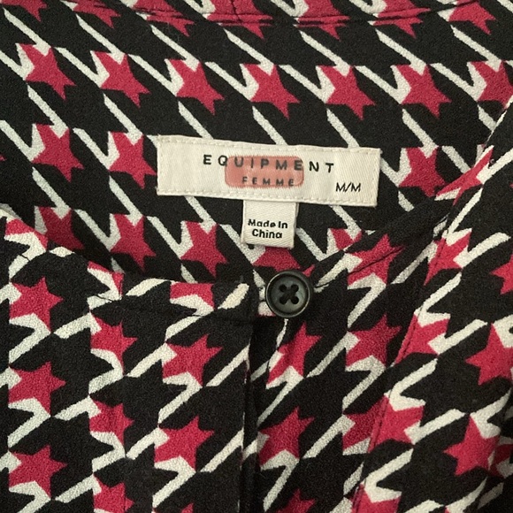 Equipment Luis Blouse in Amaranth, sz M - Picture 4 of 5